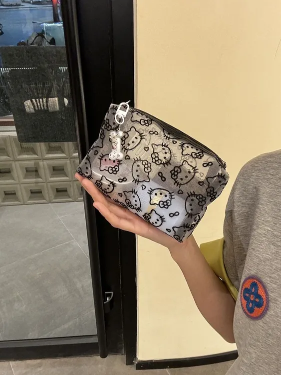 简约可爱黑色网纱kitty化妆包便携大容量收纳包手拿补妆包耐脏