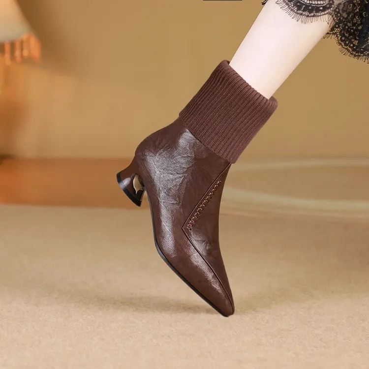 【香港专柜正品】羊皮女靴粗跟2025新款真皮尖头弹力靴子时尚短靴秋