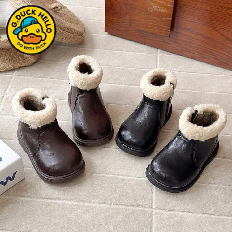 小黄鸭女童雪地靴冬季2025新款儿童加绒短靴加厚棉鞋女宝马丁靴潮