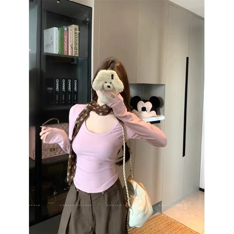 粉色辣妹U领波点丝巾长袖t恤女秋季纯色修身显瘦打底正肩纯欲上衣