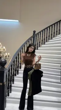 大气元（上衣）洋气丝绒蝴蝶上衣