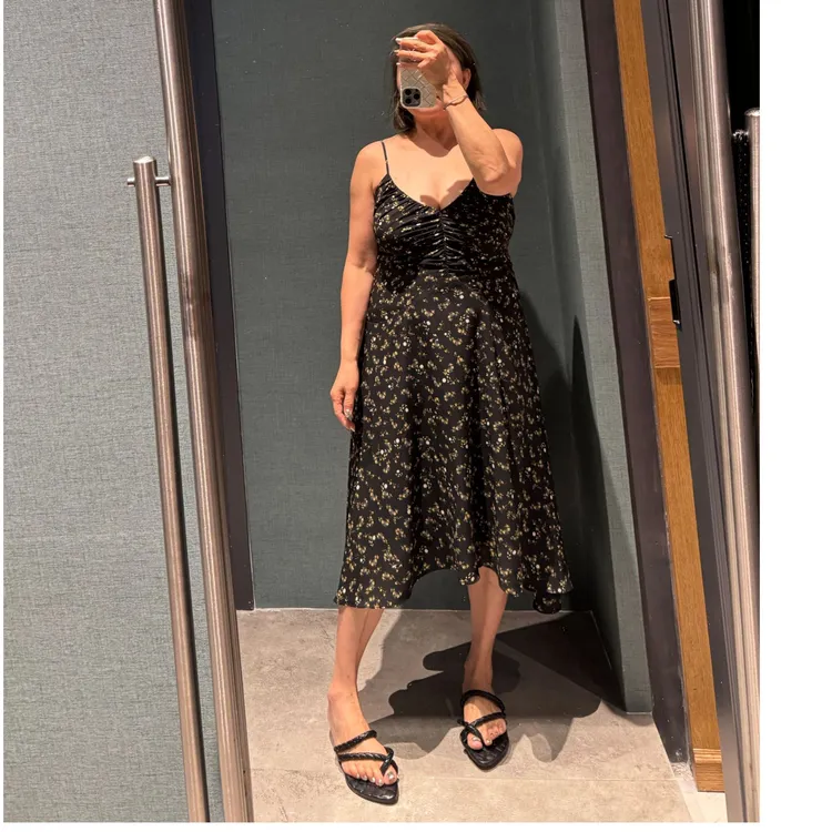 COCOLINDA |  法式碎花吊带连衣裙（有口袋） Q1397时尚随性