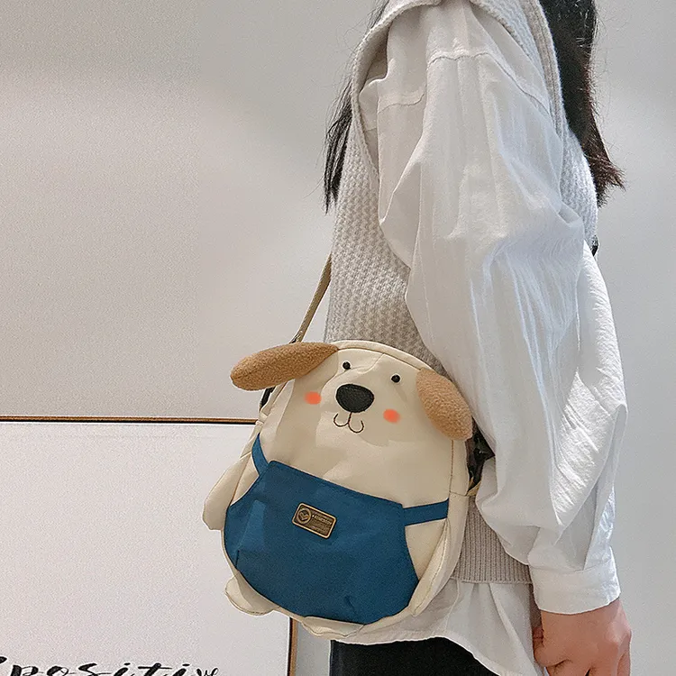 三色补丁背带狗小挎包2025春夏百搭单肩包可爱个性单肩卡通斜挎包