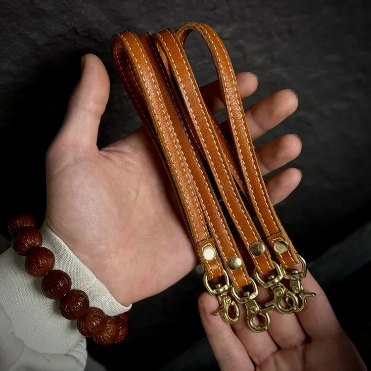 头层牛皮手拎带子手工真皮挂绳腕带纯铜挂钩包包挂绳