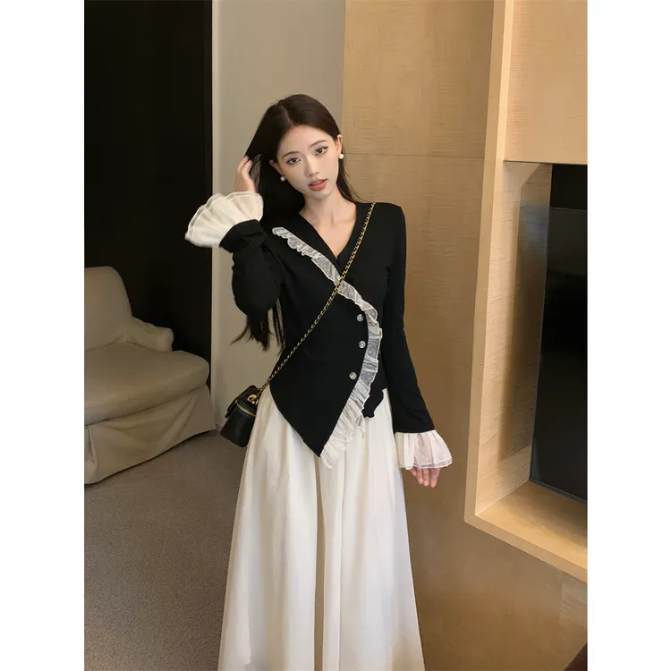 爱豆+2025秋款不规则蕾丝上衣设计感温柔风显瘦半身裙两件套装