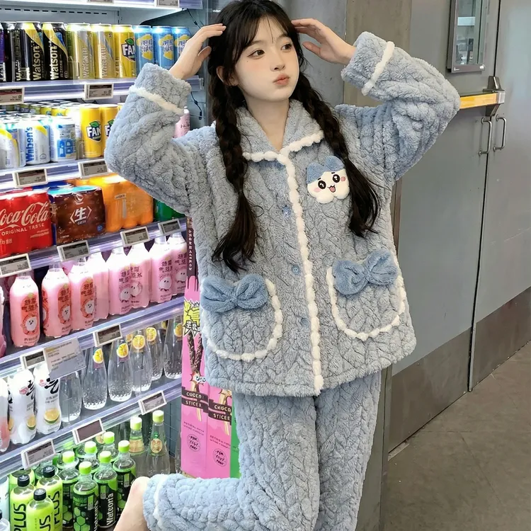 卡通小八睡衣女冬季保暖三层夹棉袄珊瑚绒加厚韩版开衫家居服套装
