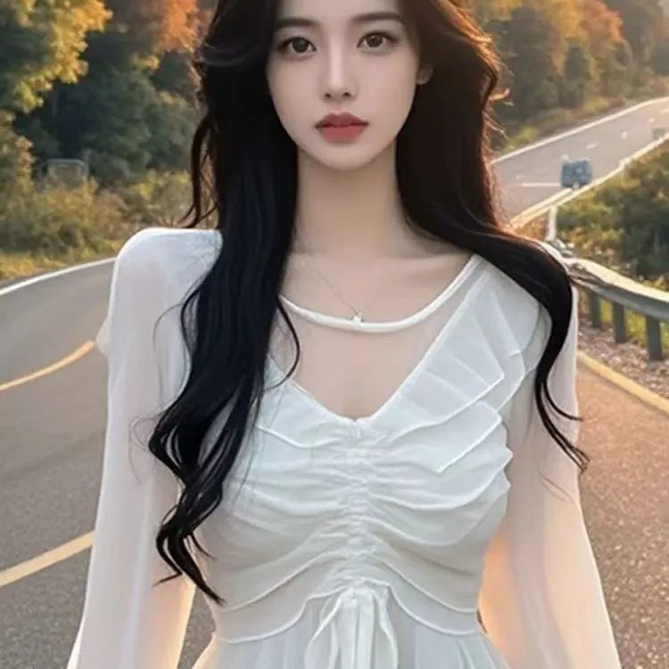 2025早春新款小众简约百搭气质修身显瘦泡泡袖荷叶边衬衫打底衫