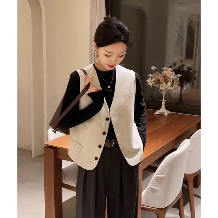 春装高级感气质无袖时尚马甲女叠穿外搭西装马夹百搭坎肩背心外套