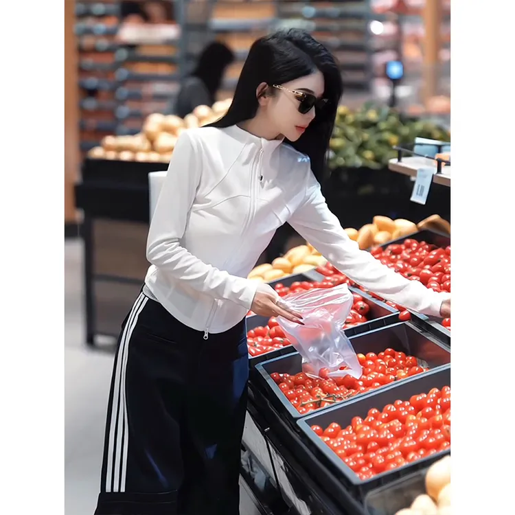 白色防晒上衣女初秋2025新款防紫外线运动休闲修身瑜伽服短外套