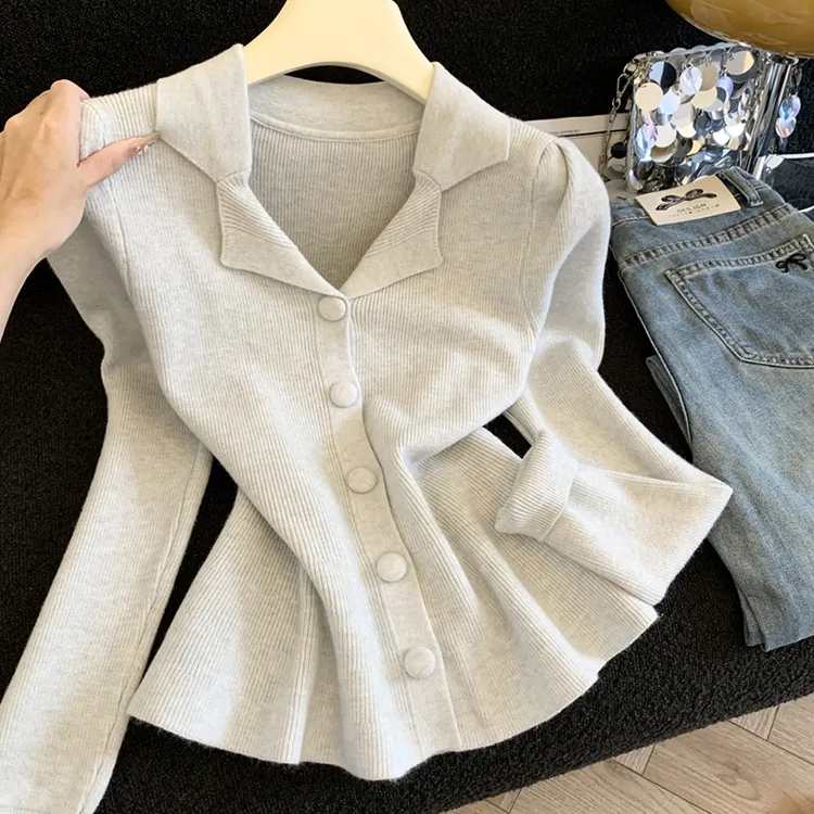 2025新款显瘦修身时尚美拉德甜美风翻领设计感长袖针织小衫春秋
