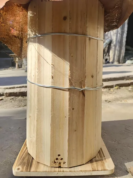 1.8cm厚大小头老式蜂桶大小头圆桶杉木加厚诱蜂桶中蜂蜜蜂桶