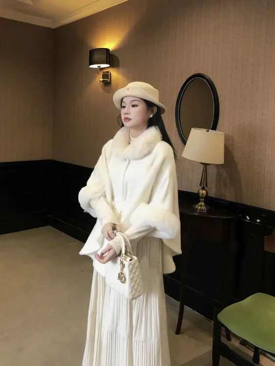 月半鱼【菀素】毛衣外套女冬季新款宽松斗篷开衫披肩法式开衫上衣