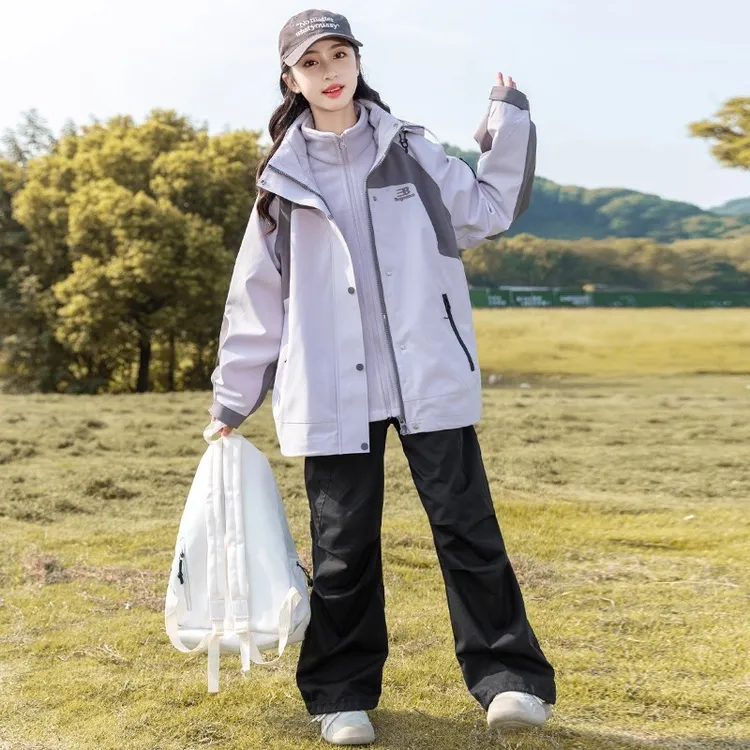 女童外套春秋款2025新款中大童三合一秋季休闲时尚连帽冲锋衣潮