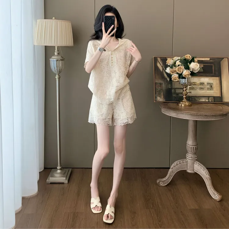显瘦套装女装2025夏季新款气质高级感蕾丝镂空连帽短袖短裤两件套