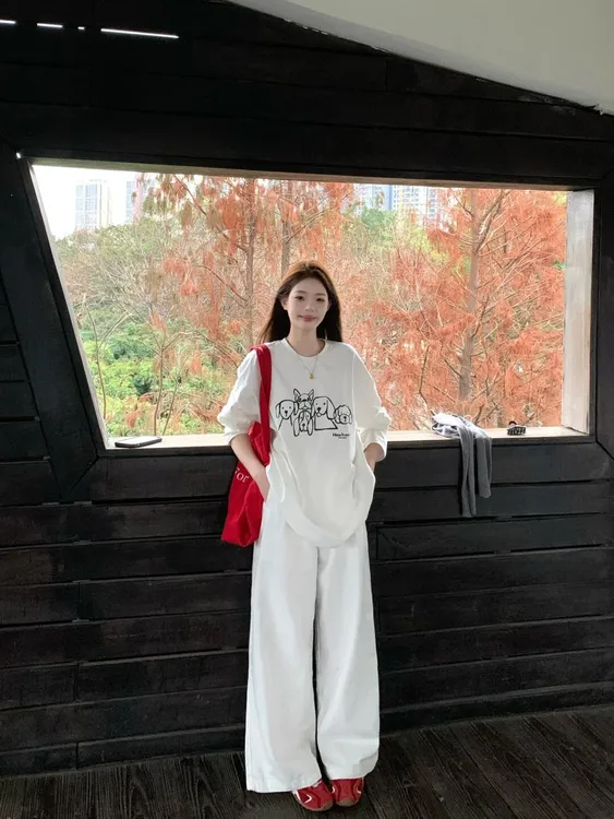 2025春季新款韩系穿搭简约动物卡通长袖t恤高腰阔腿裤两件套装