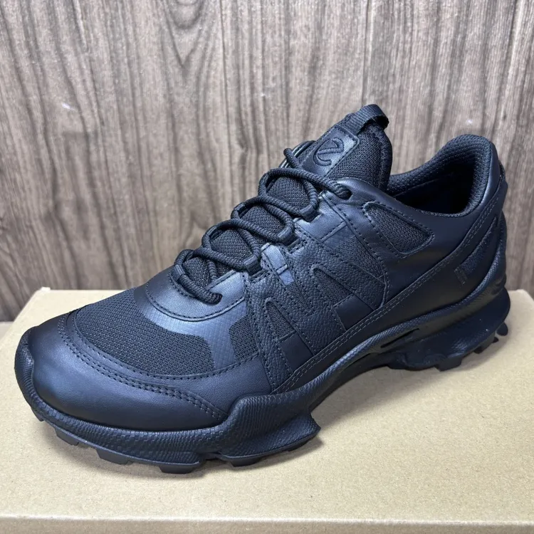 爱步ECCO 防水面料黑色休闲时尚休闲鞋登山鞋超轻跑鞋户外803254