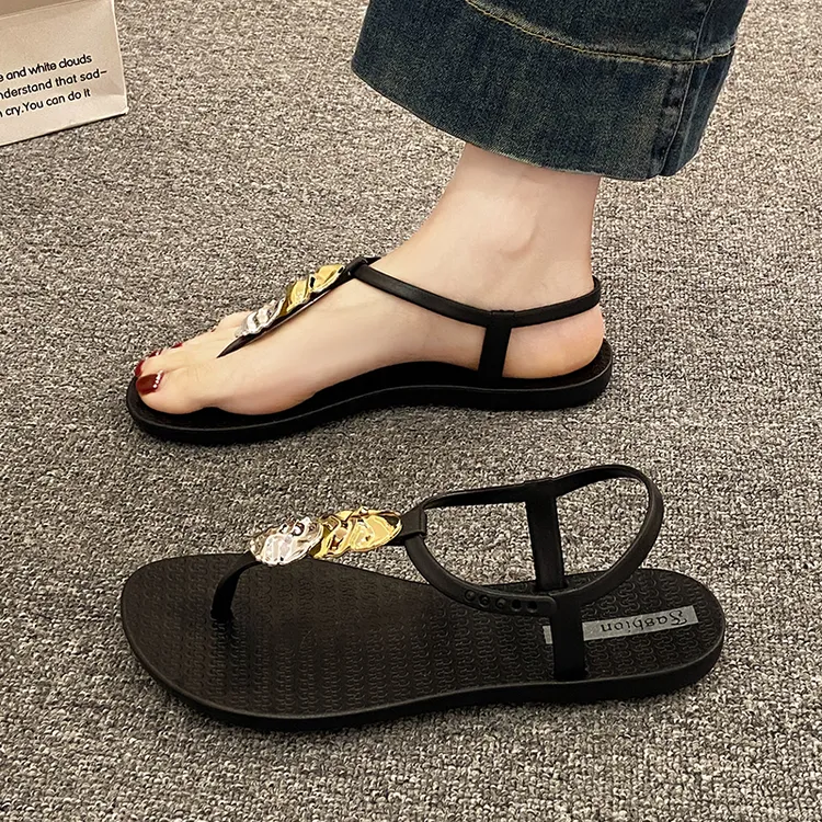 凉鞋女海边夏季平底法式沙滩鞋夹脚凉拖鞋人字拖外穿网红爆款夹趾