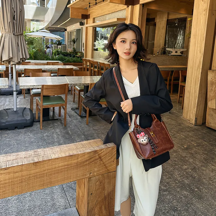 复古小众手提菜篮子包包女2025新款潮时尚小托特包简约斜挎包