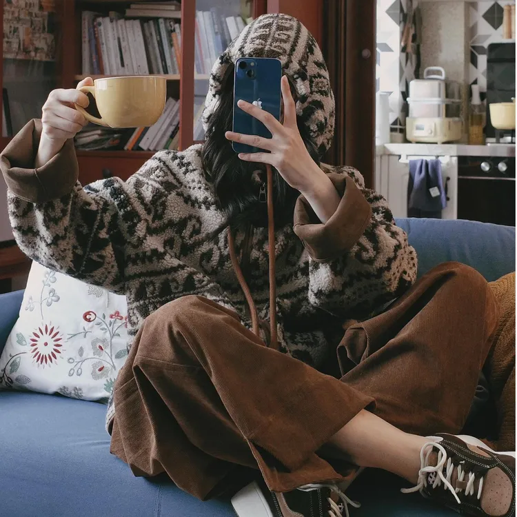 秋冬复古港风短款印花长袖短外套韩版保暖宽松慵懒