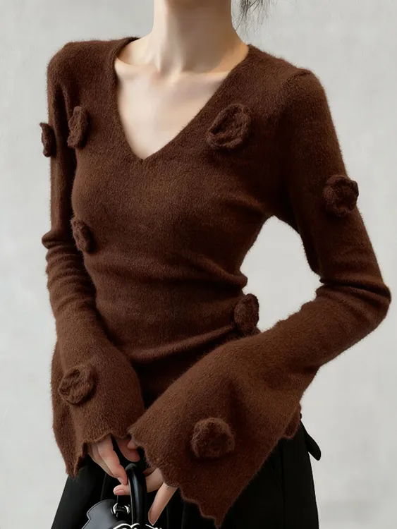 秋日咖色v领修身立体花朵设计感喇叭袖毛衣秋冬女新款针织衫上衣