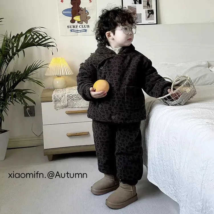 儿童男童一套过冬款冬套装加厚2025新款洋气女宝豹纹加绒连帽棉服