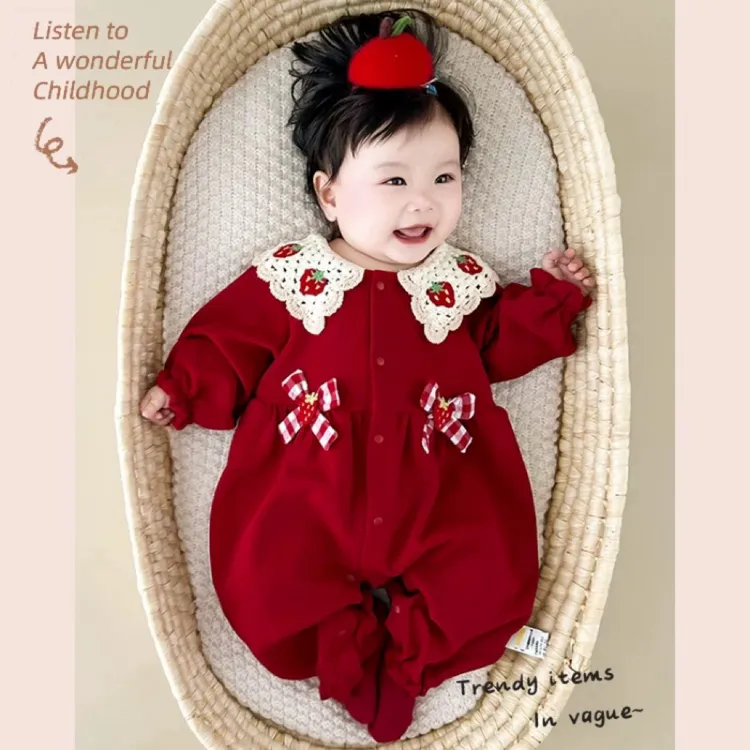 婴儿衣服秋装连体衣2025新款韩系洋气小月龄女宝宝百天红色外出服