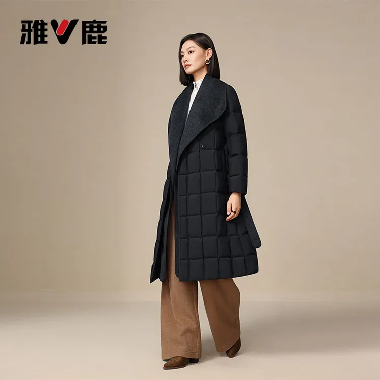 雅鹿新款大翻领鹅绒时尚收腰系绳女士中长款羽绒服羊绒过膝休闲