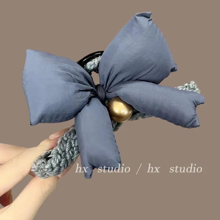 韩国高端发饰设计感青灰蝴蝶结抓夹秋冬新款毛织发夹女大号鲨鱼夹