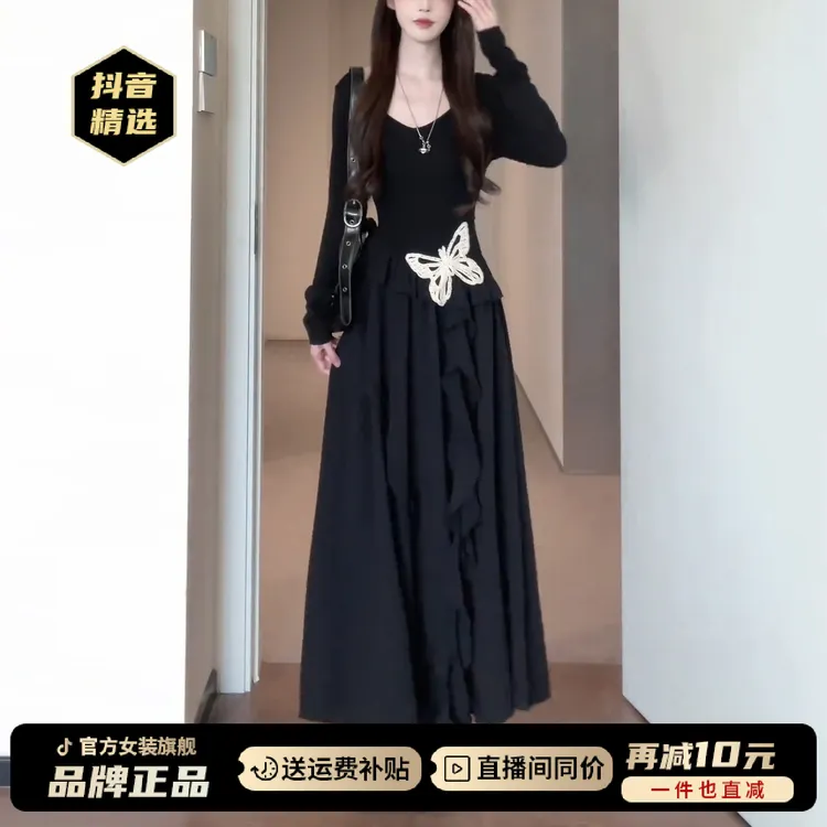 赫本风气质黑色长袖连衣裙子女2025早秋新款小个子不规则收腰长裙