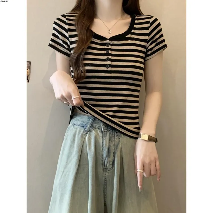 正肩u领锁骨短袖T恤女夏季大码胖mm条纹设计感显瘦短款打底衫上衣