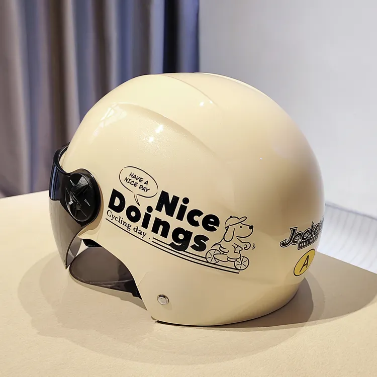 国标3C认证四季男女统英文简约时髦好物头盔装备遮阳女款安全帽