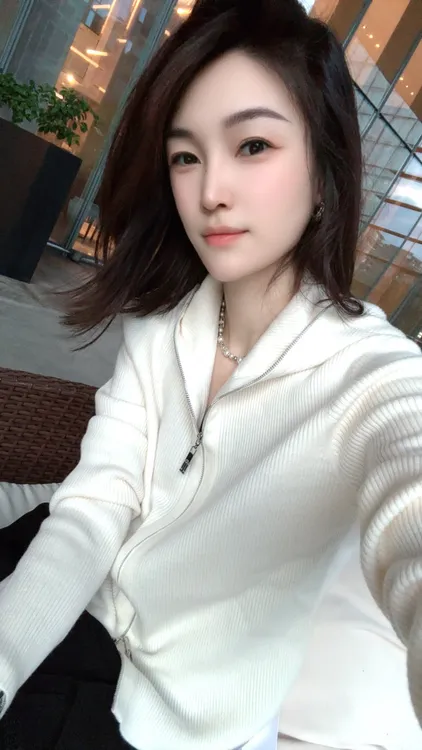 杨老板私人定制款秋冬款拉链连帽毛衣外套