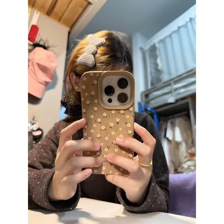 复古风花朵适用iPhone16promax手机壳15创意13/12秋冬14女款x皮质