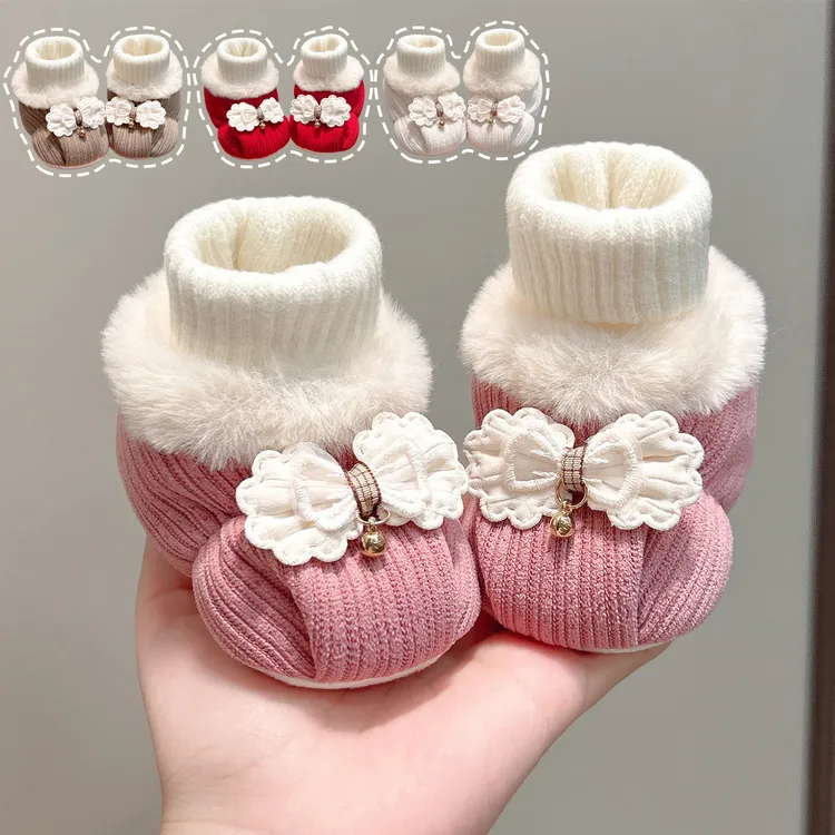 冬季公主风软底加厚棉鞋女宝宝婴儿鞋袜小月龄新生儿周岁可爱鞋子