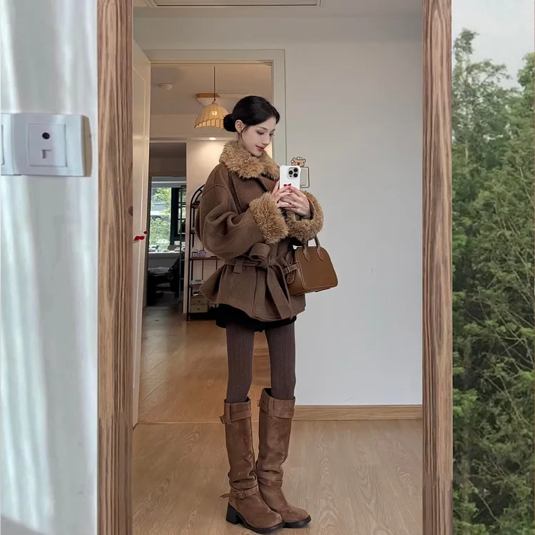 2025秋冬新款韩系美德拉穿搭毛袖毛呢外套搭配短裤气质两件套装女