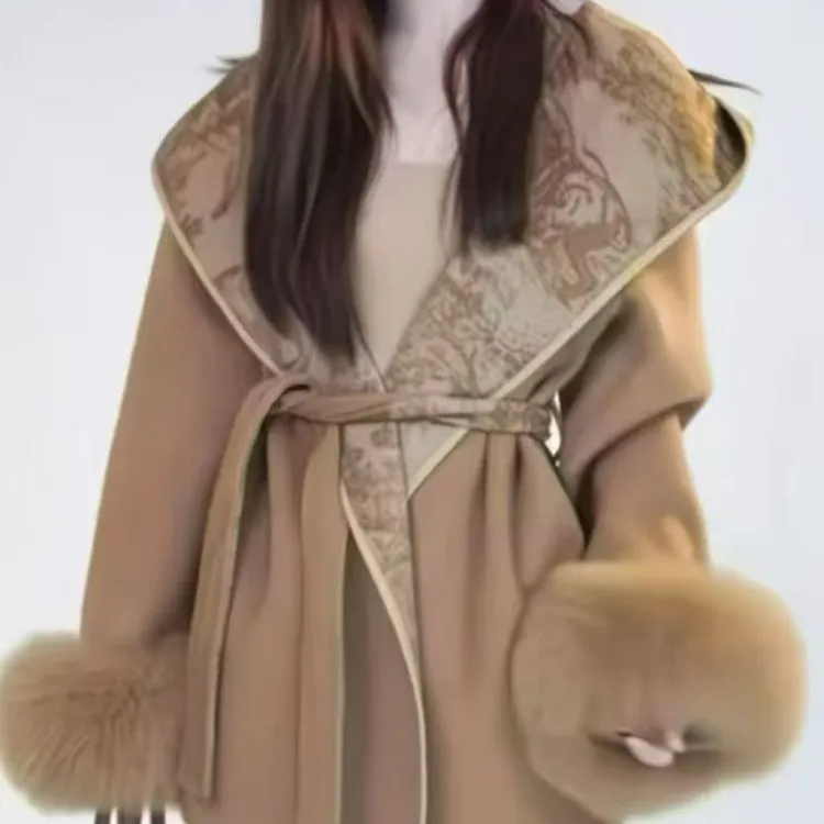 冬天的依然很美丽，好衣服值得拥有，赏心悦目，短款气质连大衣