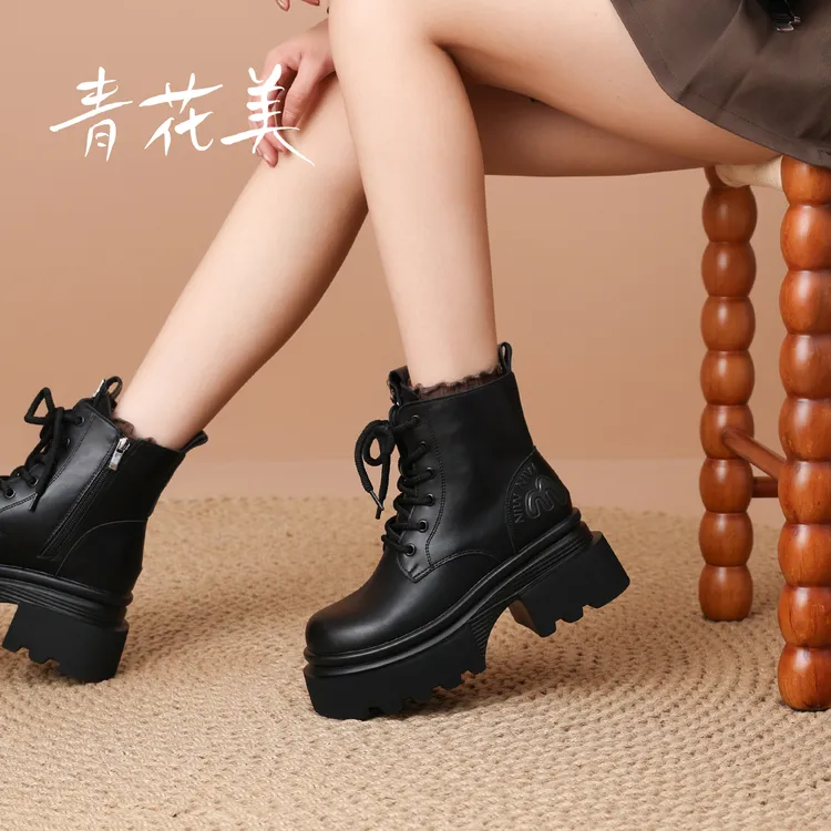 马丁靴女英伦风2025新款秋冬靴子加绒粗跟厚底增高系带圆头短靴
