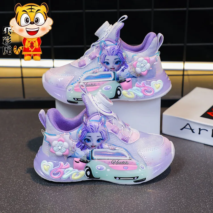 哪吒敖闰女童运动鞋2025秋季新款透气网面鞋中小童女孩软底跑步鞋