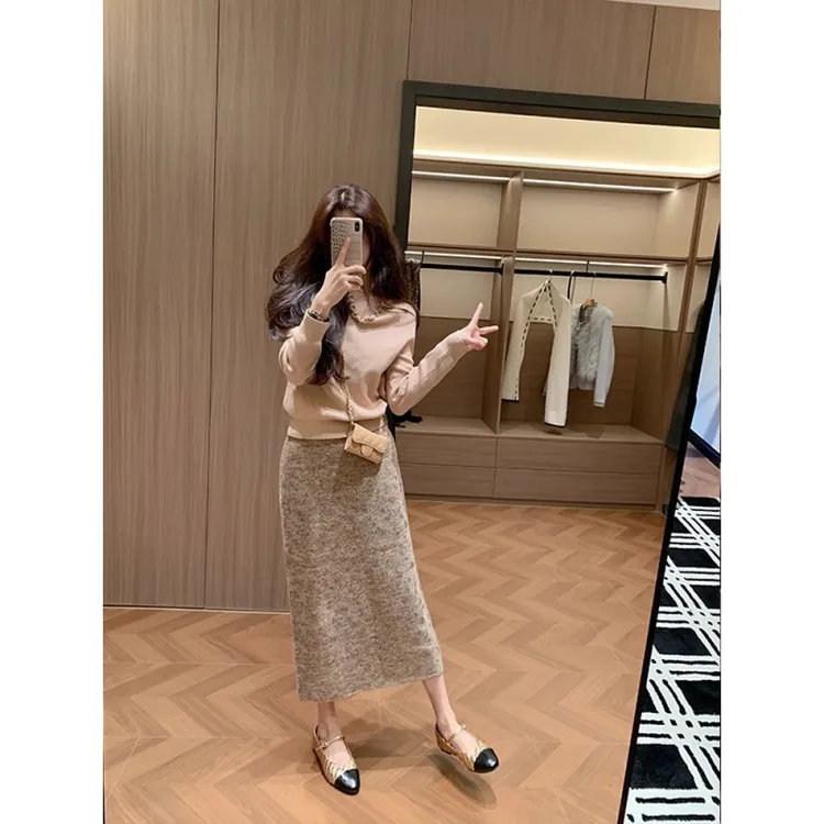 小香风v领针织衫巨好看的两件套冬装高端精致超好看冬半身裙套装