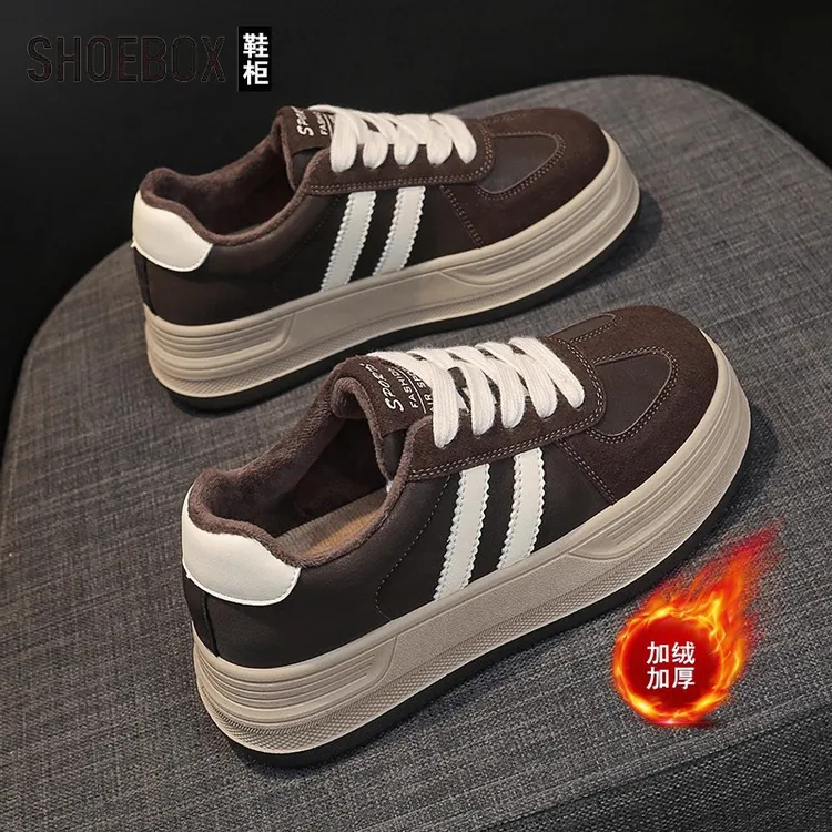 达芙妮旗下鞋柜复古德训鞋女秋冬厚底增高加绒运动板鞋保暖二棉鞋