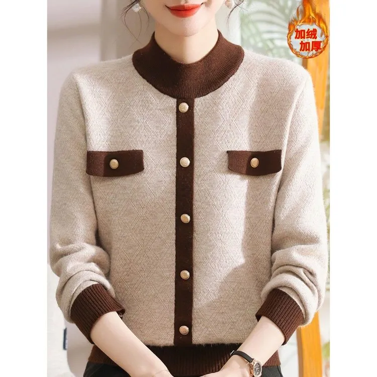 妈妈秋冬小香风毛衣一体绒针织打底衫中老年女士加绒加厚保暖上衣