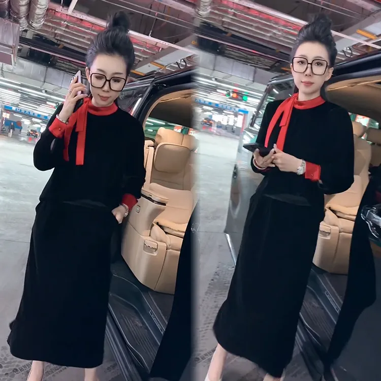 2025秋冬新款时尚显瘦气质网红高档套装女高级百搭宽松大码两件套