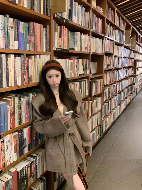 心愿大衣 高级感松弛慵懒风高级感短款收腰呢子毛呢大衣外套