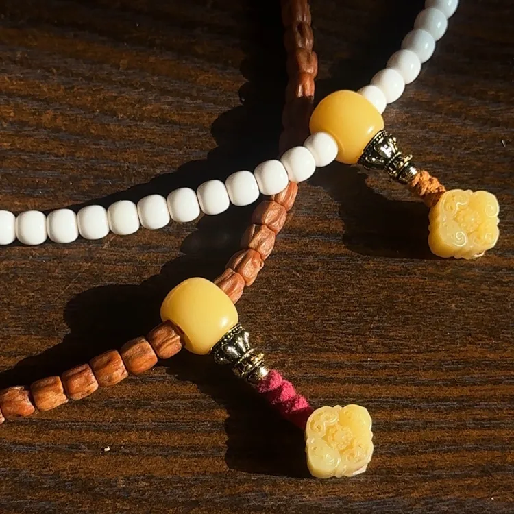 对孔9-12驼骨三通，适配5-8mm任何珠型，佛塔过双股1.5mm棉线。