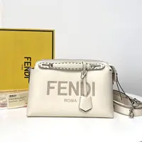 胖虎熙少/芬迪/95新/公价0/箱包/斜挎包/312501180145