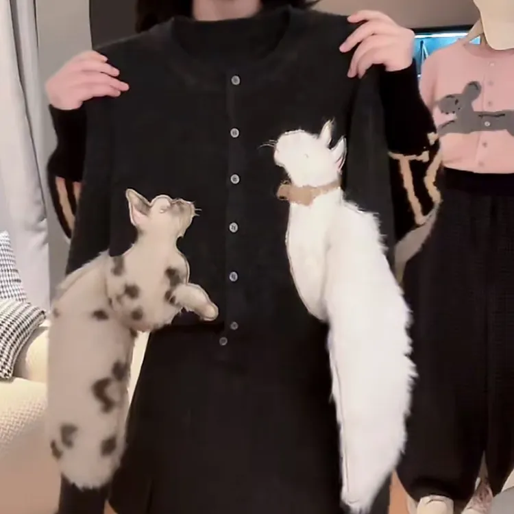 【两只小猫】休闲保暖软糯针织毛衣2025秋冬新款设计感圆领开衫上衣