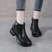 断码马丁靴女冬季加绒短靴皮面英伦风软底女靴子B-2