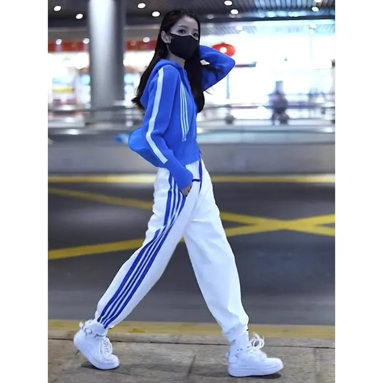 欧货炸街运动套装女春秋2025新款时尚洋气减龄休闲条纹卫衣两件套