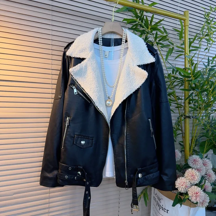 1025胖mm欧货时尚价格款水洗PU皮环保毛加棉设计感洋气百搭外套