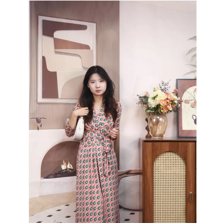 玫瑰的故事同款法式裹身碎花连衣裙秋显瘦海边度假风连衣裙高级感